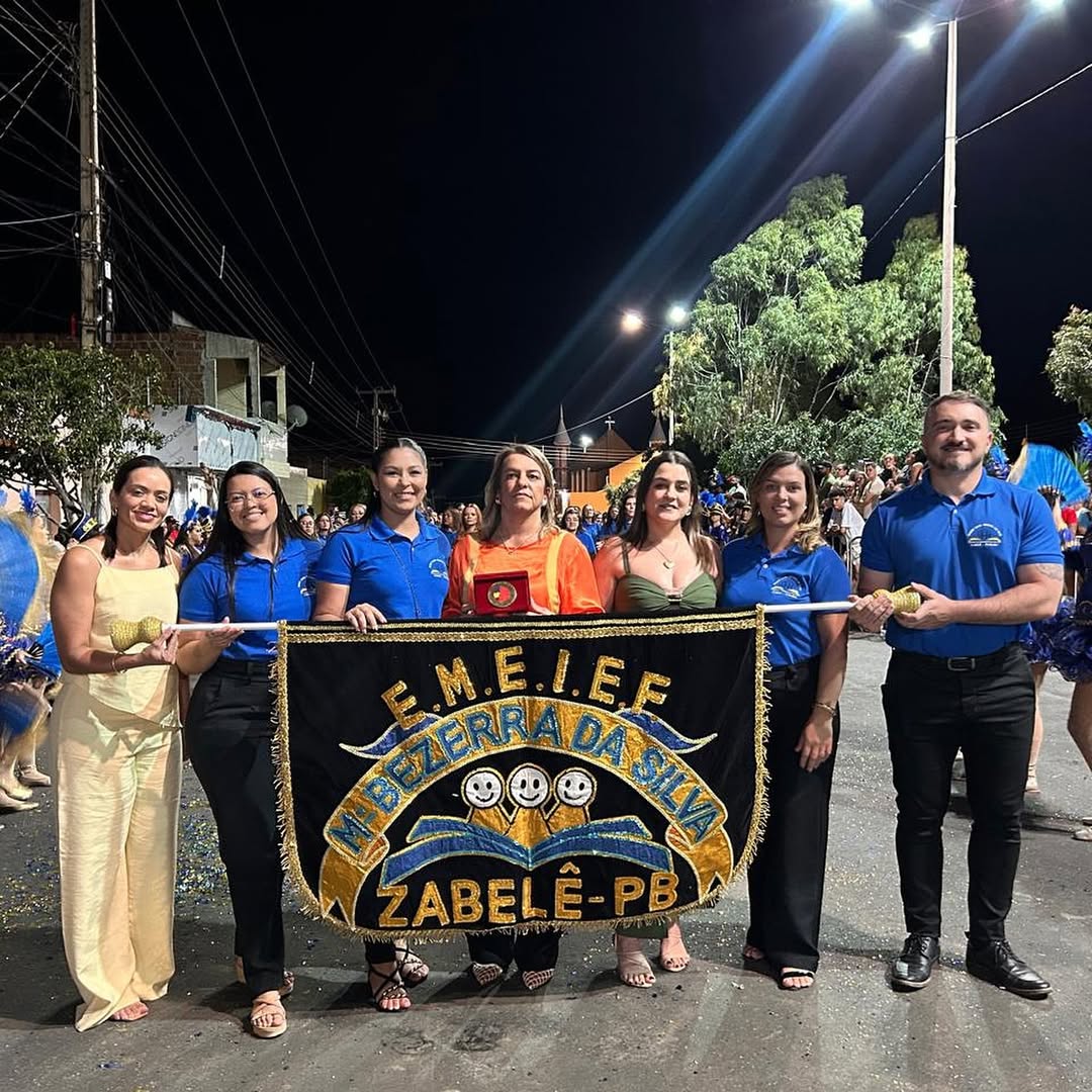 Desfile Cívico da Escola Municipal de Ensino Fundamental e Infantil Maria Bezerra da Silva